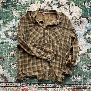 XXL Jeremiah Men’s Flannel Shirt in Gold and Olive Plaid